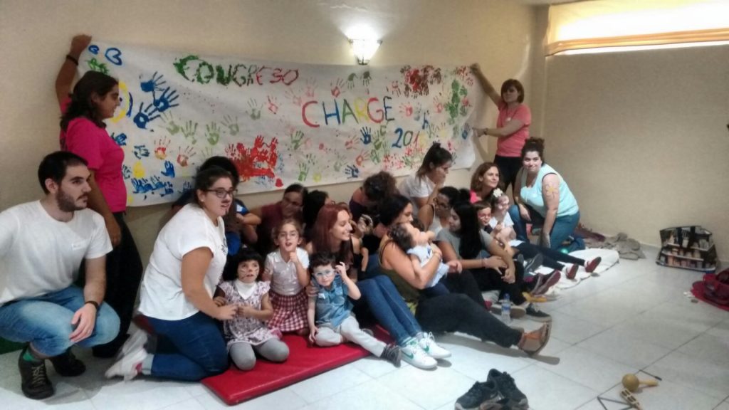 El equipo de voluntarios con nuestros niños