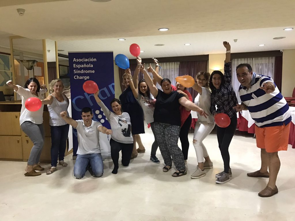 La familia CHARGE